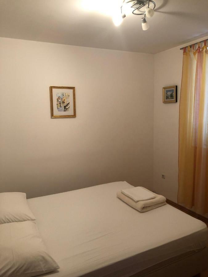 Apartman Snjezana Malinska Exterior photo